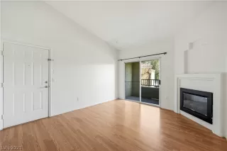 Photo #6: 2279853 Listing 