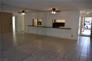 Photo #2: 2279857 Listing