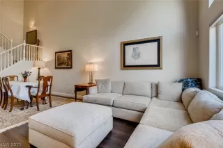 Photo #6: 2279865 Listing