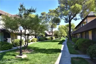 Photo #4: 2279918 Listing 