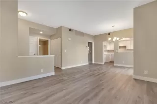 Photo #2: 2279929 Listing 