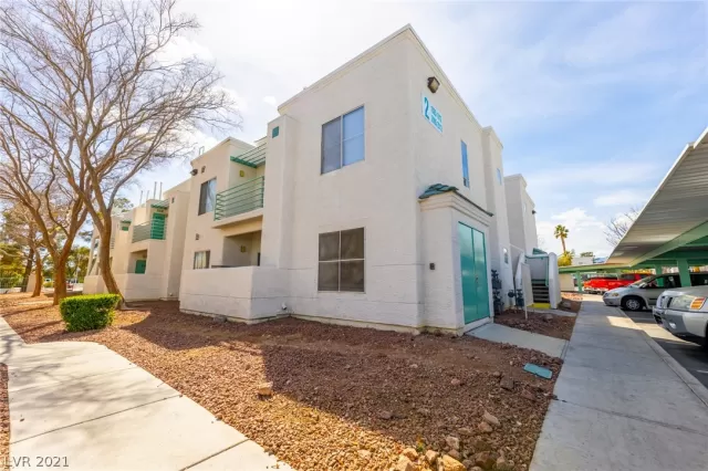 MLS: 2279949 Condo For Sale