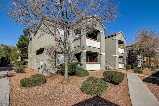 MLS: 2279975 Condo For Sale