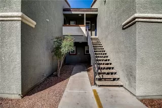 Photo #2: 2279975 Listing