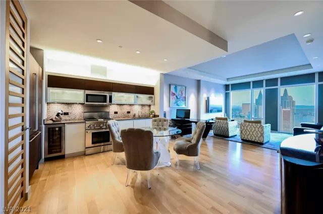 MLS: 2279988 Condo For Sale