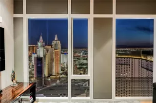 Photo #1: 2279988 Listing