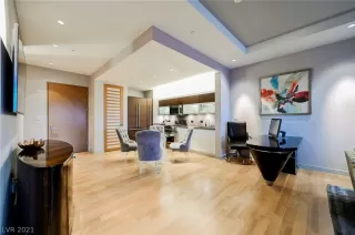 Photo #2: 2279988 Listing