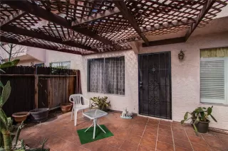 Photo #1: 2279998 Listing