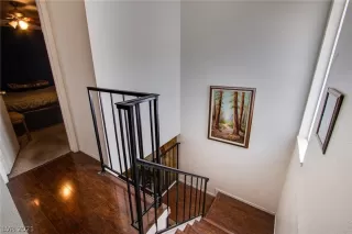 Photo #4: 2279998 Listing