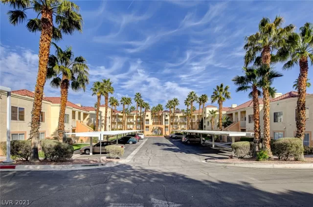 MLS: 2280031 Condo For Sale