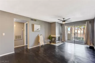 Photo #3: 2280031 Listing 