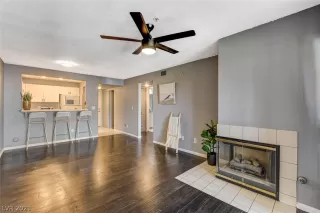 Photo #4: 2280031 Listing 