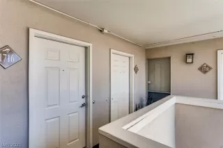 Photo #2: 2280035 Listing