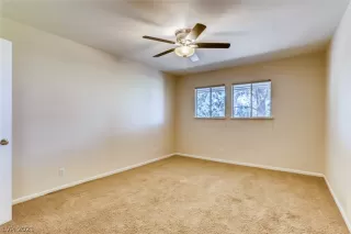 Photo #6: 2280035 Listing