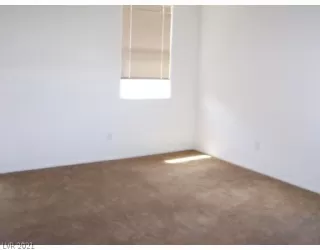 Photo #6: 2280041 Listing 