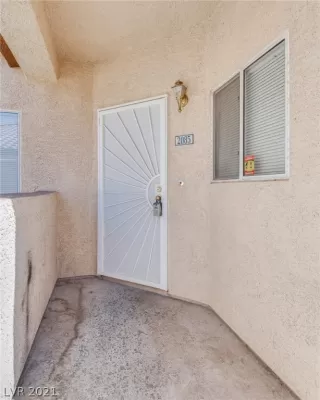 Photo #3: 2280058 Listing