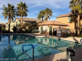 Photo #2: 2280061 Listing 