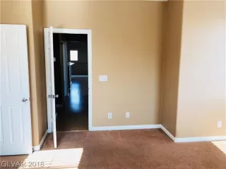 Photo #5: 2280061 Listing 