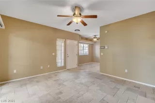 Photo #4: 2280071 Listing