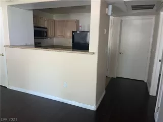 Photo #2: 2280154 Listing