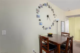 Photo #5: 2280159 Listing 