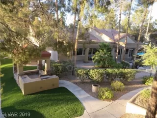 Photo #6: 2280174 Listing