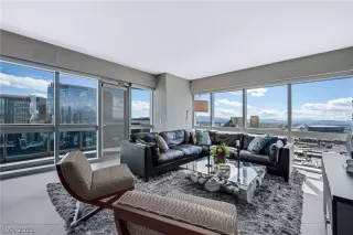 Photo #1: 2280178 Listing 