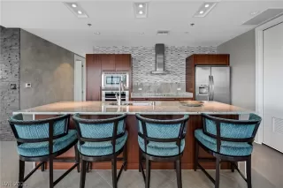 Photo #6: 2280178 Listing 