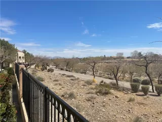 Photo #1: 2280181 Listing