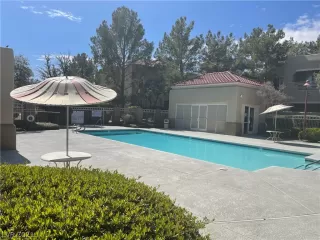 Photo #6: 2280181 Listing