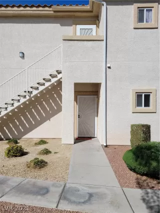 Photo #1: 2280211 Listing 