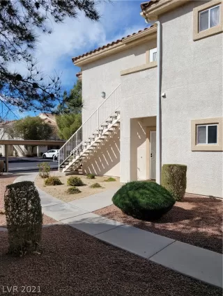 Photo #2: 2280211 Listing 