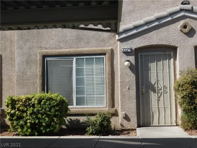 MLS: 2280232 Condo For Sale