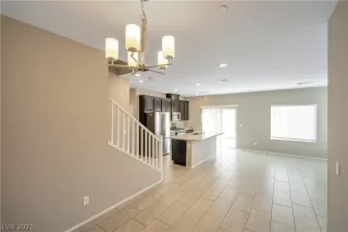 Photo #2: 2280241 Listing