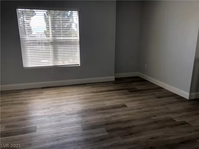 MLS: 2280263 Condo For Sale