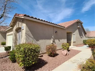 Photo #1: 2280264 Listing 