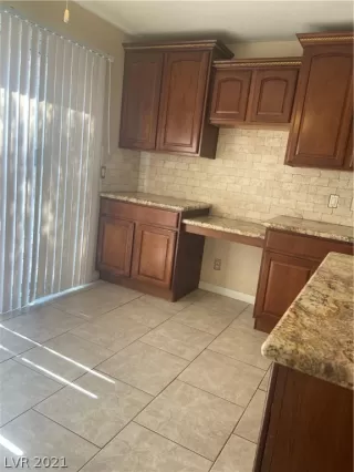 Photo #6: 2280287 Listing 