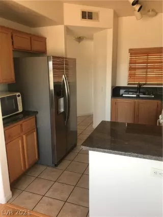 Photo #3: 2280299 Listing 