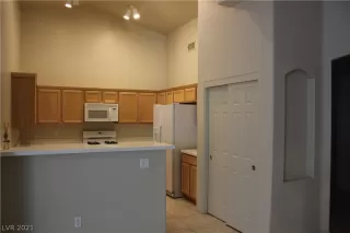 Photo #6: 2280335 Listing 