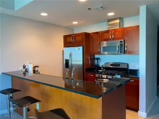 Photo #1: 2280336 Listing