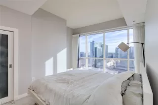 Photo #3: 2280336 Listing