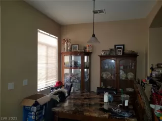 Photo #4: 2280346 Listing