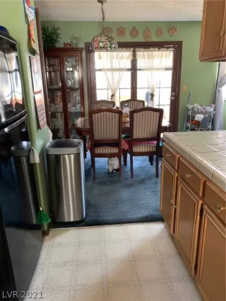 Photo #5: 2280364 Listing