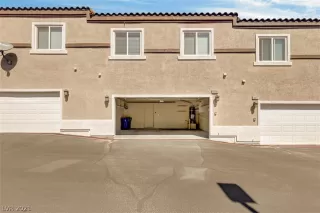 Photo #5: 2280408 Listing 