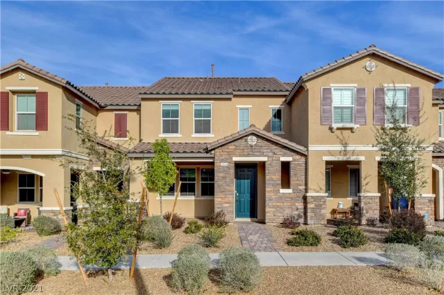 MLS: 2280411 Condo For Sale