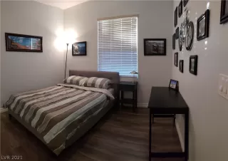 Photo #4: 2280416 Listing