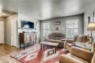 Photo #3: 2280450 Listing