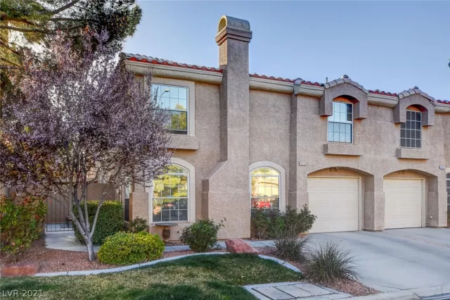 MLS: 2280451 Condo For Sale