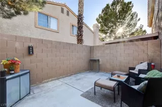 Photo #3: 2280451 Listing