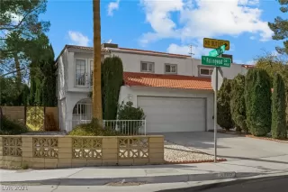 Photo #1: 2280472 Listing